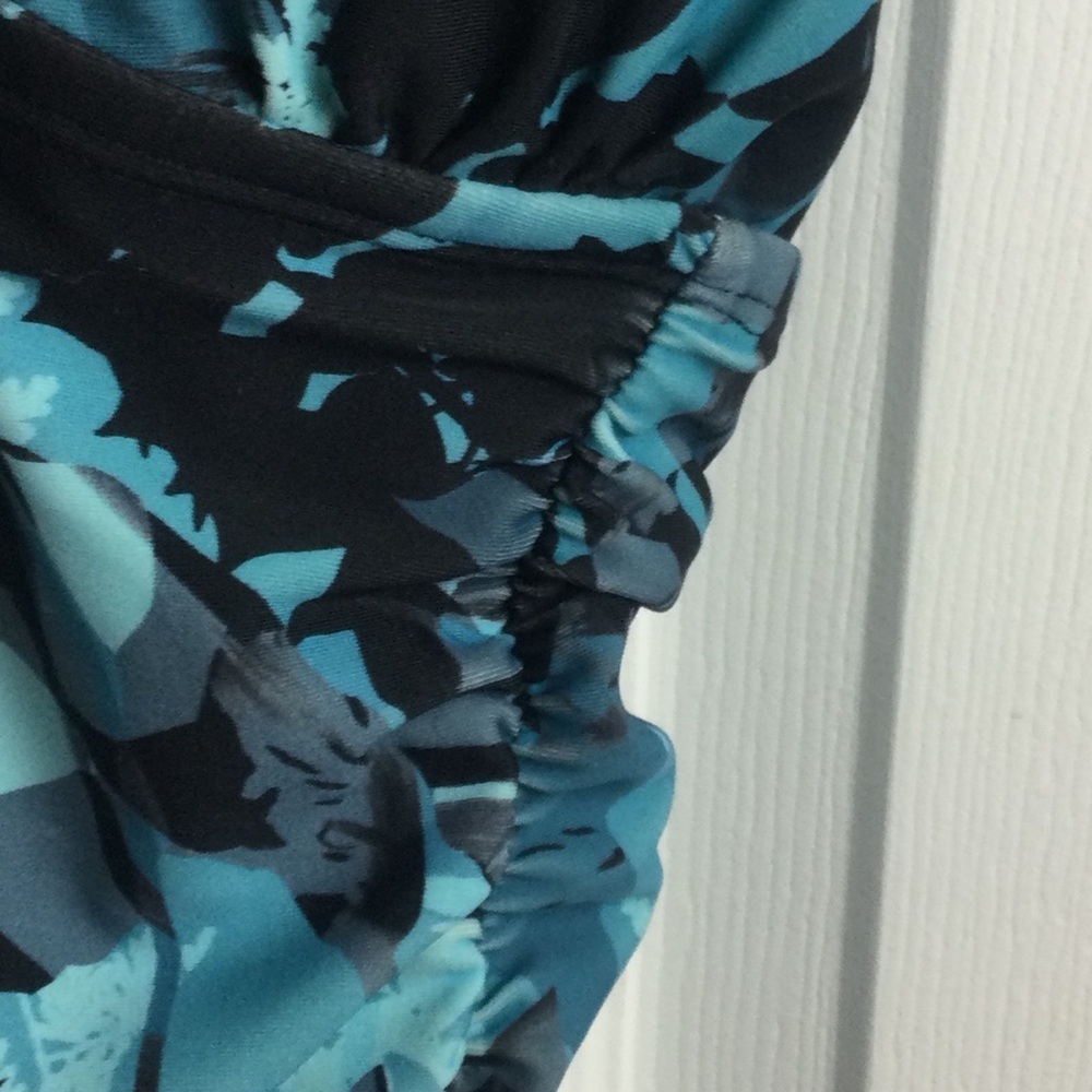 Teal Floral Print Swimsuit - Picture 5 of 11